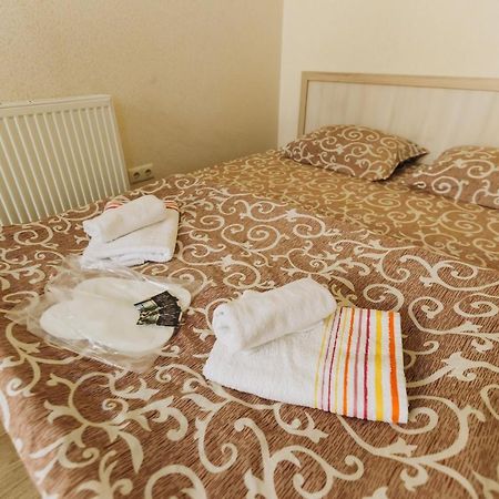 Затишні Apartments Біля Жд Вокзалу Ivano-Frankivsk Eksteriør billede