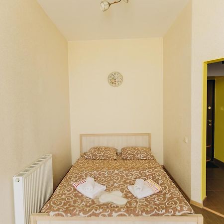 Затишні Apartments Біля Жд Вокзалу Ivano-Frankivsk Eksteriør billede