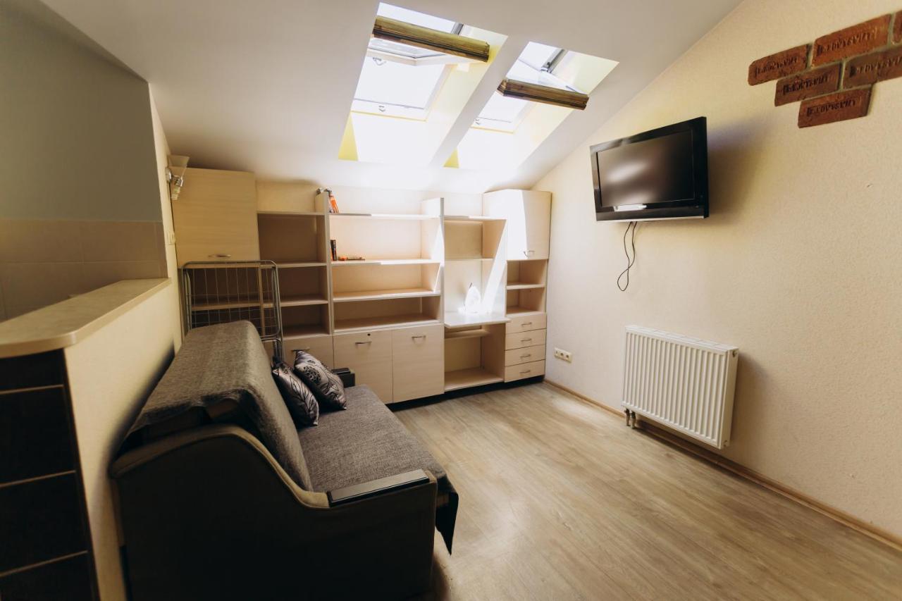 Затишні Apartments Біля Жд Вокзалу Ivano-Frankivsk Eksteriør billede