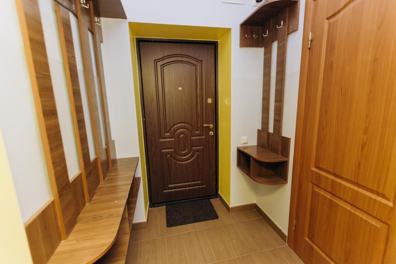 Затишні Apartments Біля Жд Вокзалу Ivano-Frankivsk Eksteriør billede