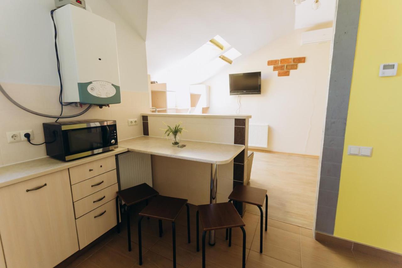 Затишні Apartments Біля Жд Вокзалу Ivano-Frankivsk Eksteriør billede